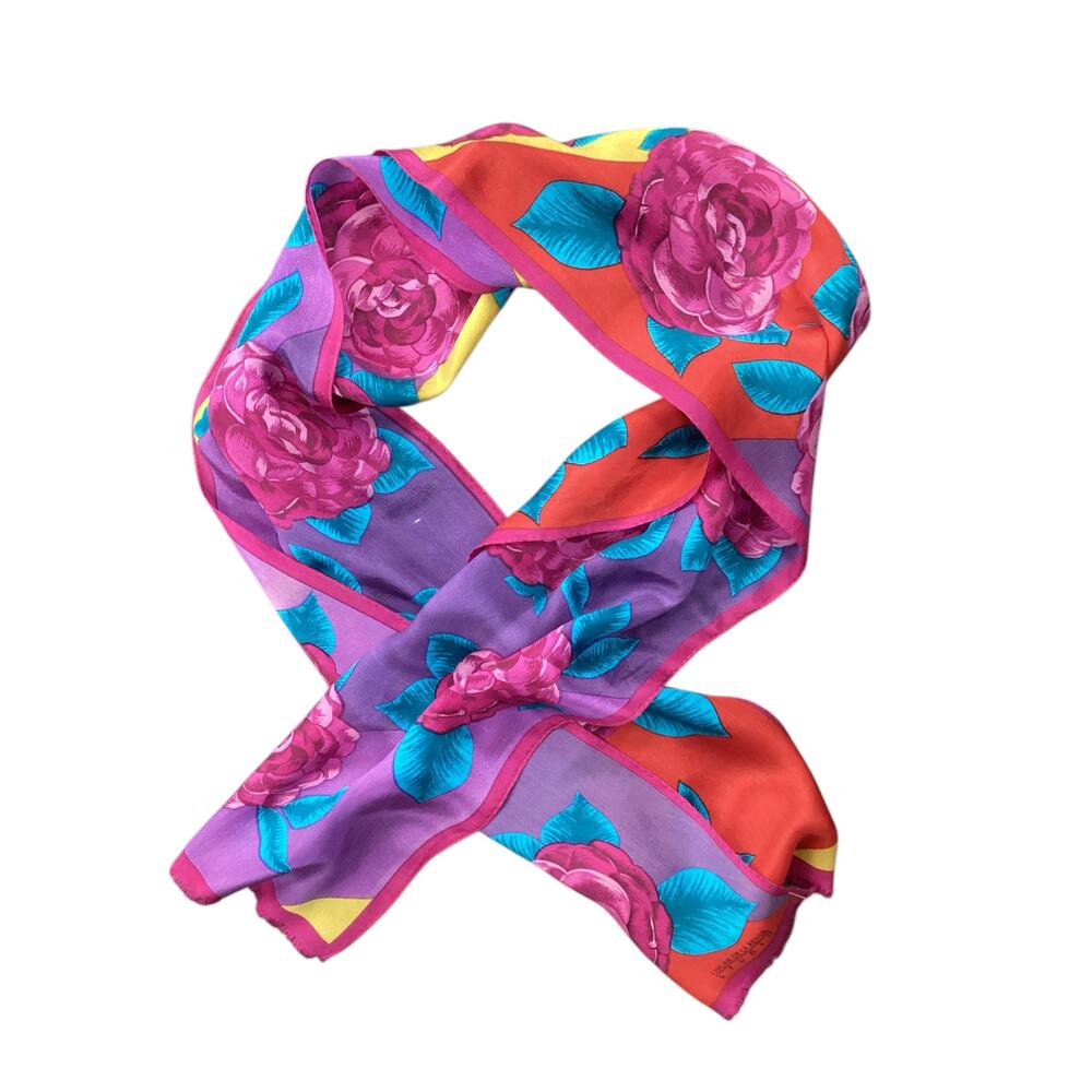 Oscar De La Renta Scarf Women’s One Size 100% Silk Rectangular Full Bloom Roses